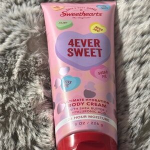 NEW Bath & Body Works Sweethearts 4ever Sweet Body Lotion